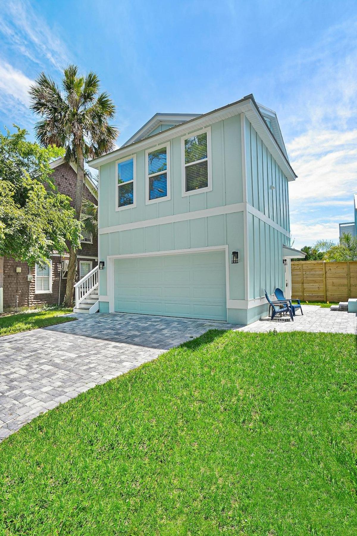 New Private In Uptown St Aug Walk Everywhere Apartment *